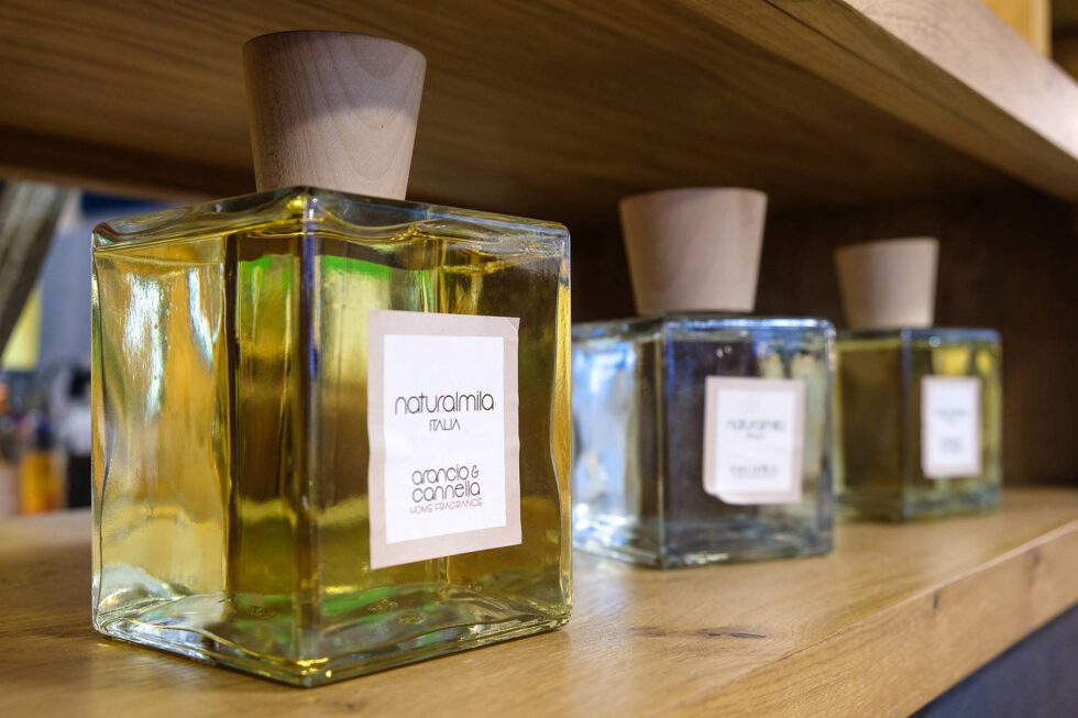 Parfums d'ambiance à retrouver dans votre magasin meubles et décoration à Ugine (73)