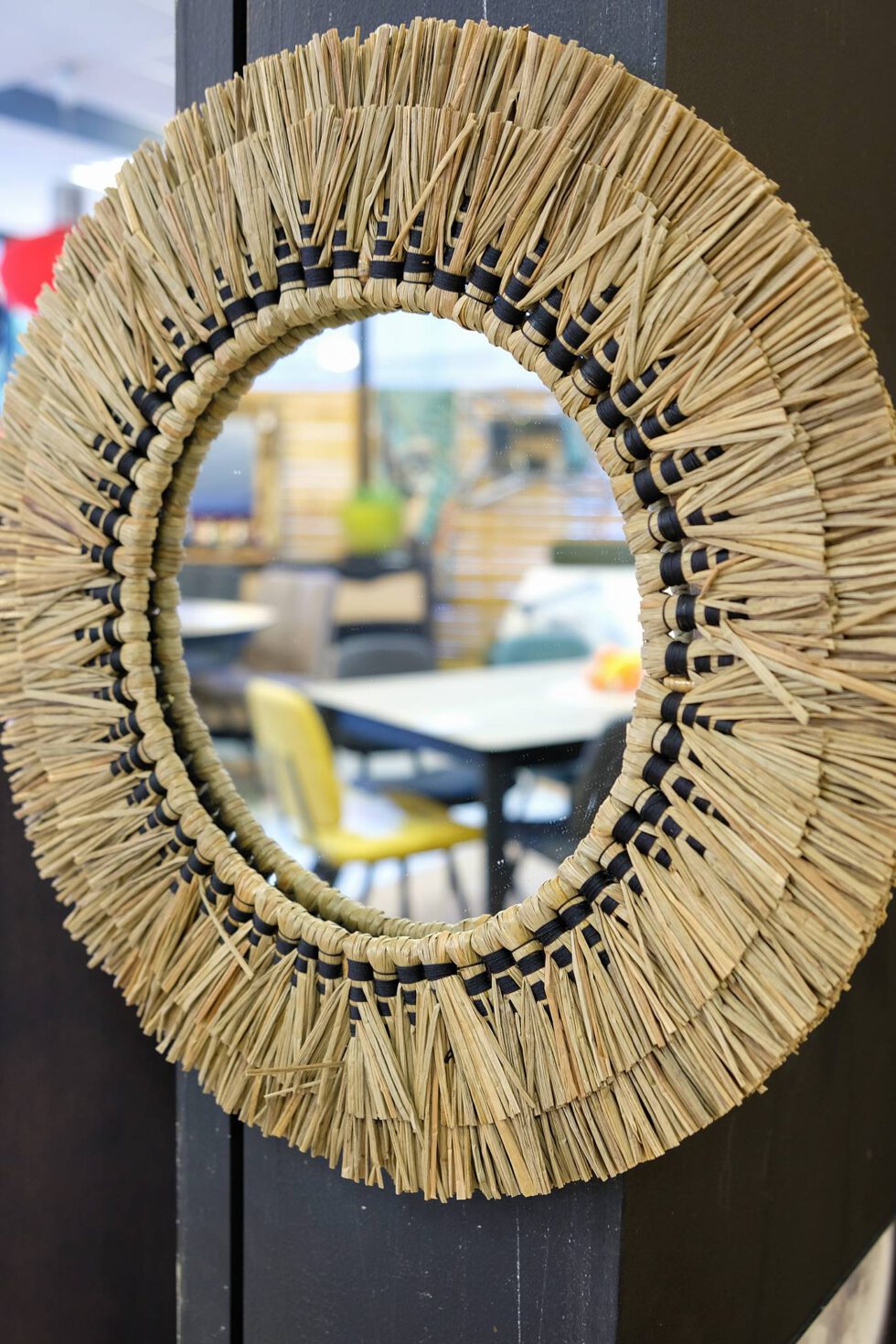 Petit miroir à retrouver dans votre magasin meubles et décoration à Ugine (73)