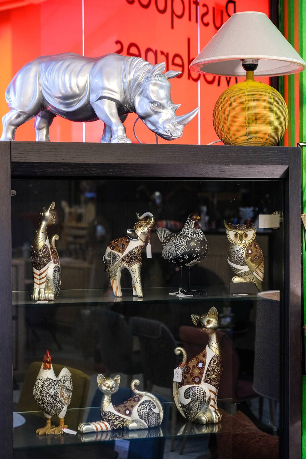 Décoration à poser disponibles dans votre magasin meubles et décoration à Ugine (73)