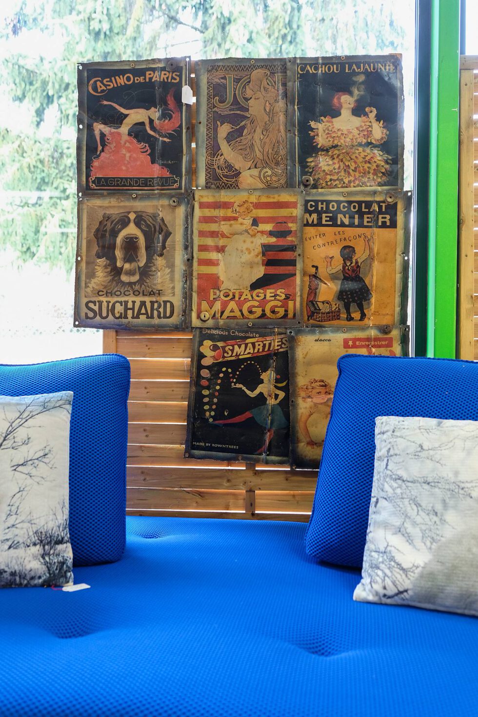 plaques publicitaires, à retrouver à votre magasin meubles et décoration d'Ugine (73)